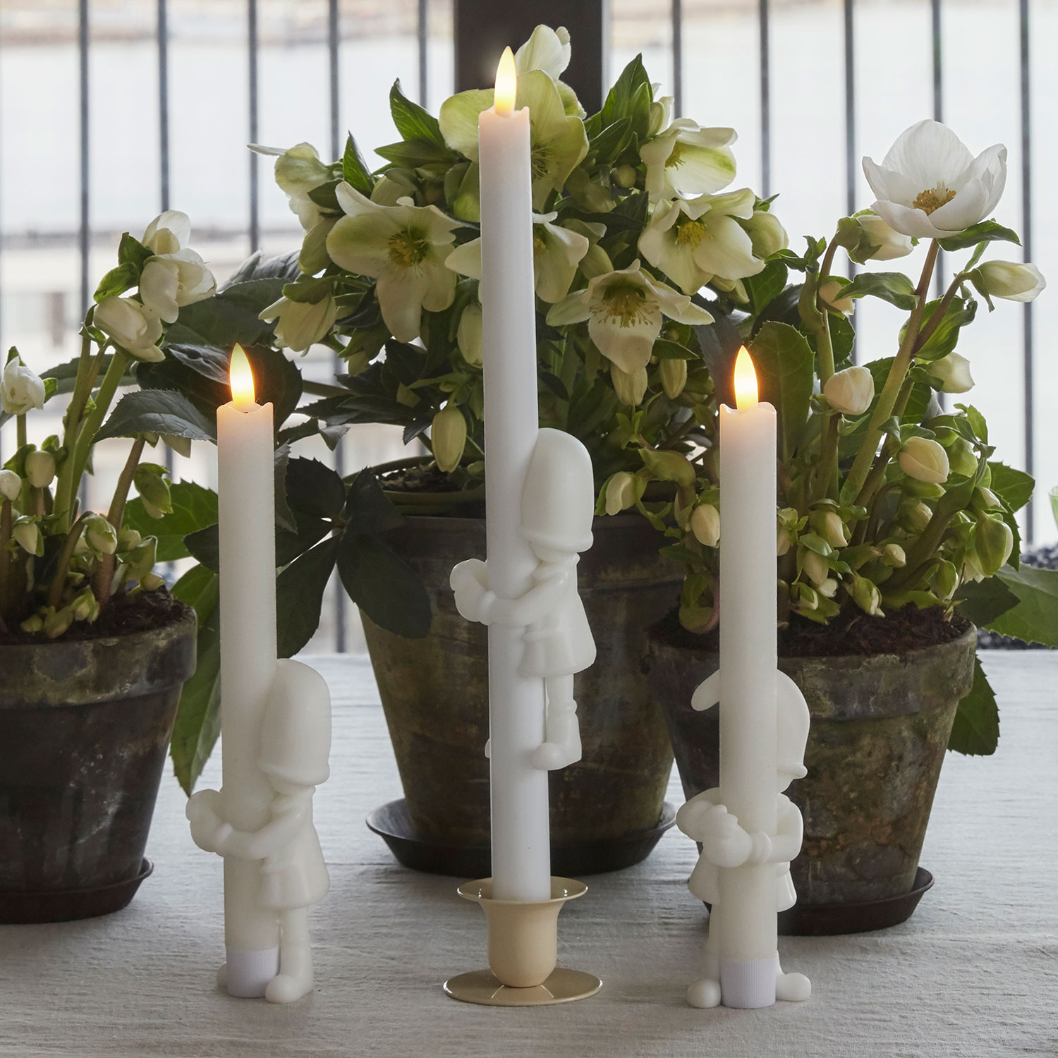 Tinka Kronelys med nisse, 29 cm