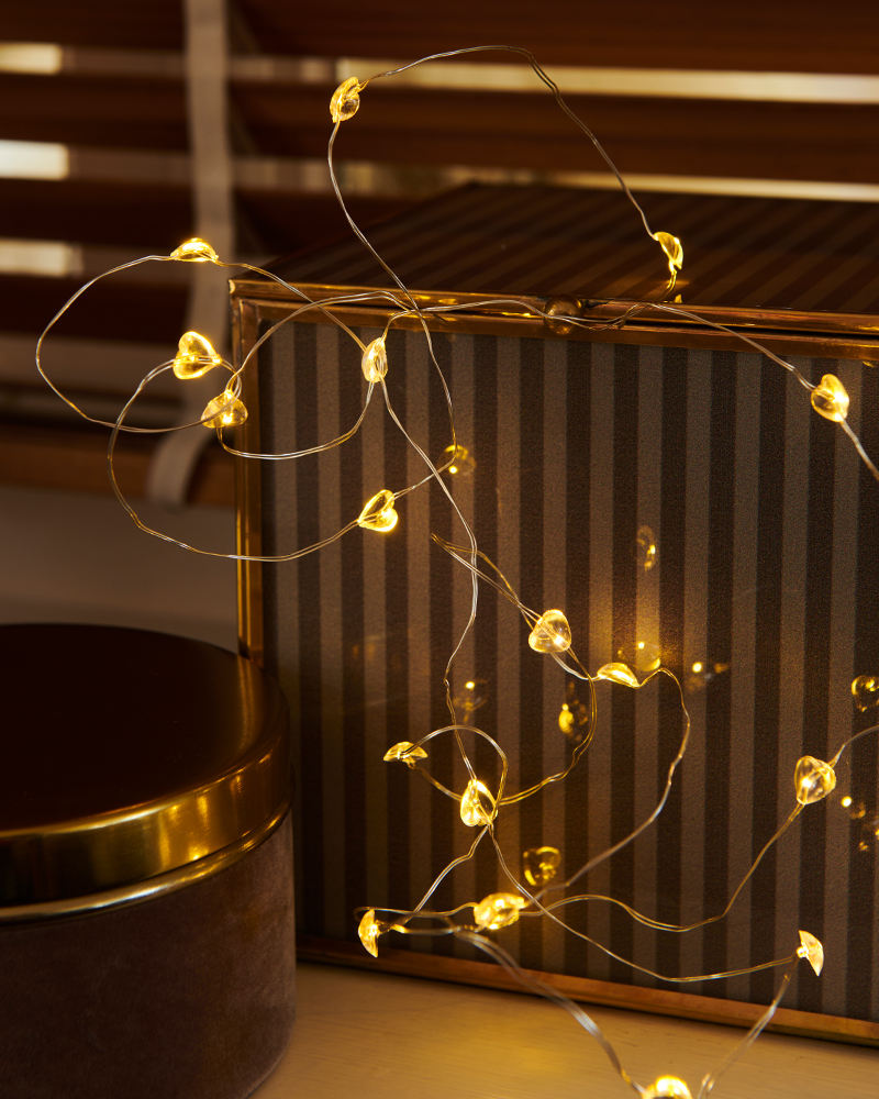 Lærke Hjerte 20 LED, 1,9 m, Klar/Sølv