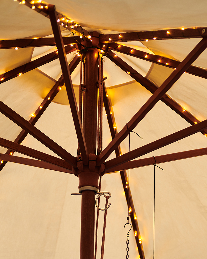 Knirke Solar Parasol Ø3m 96 LED