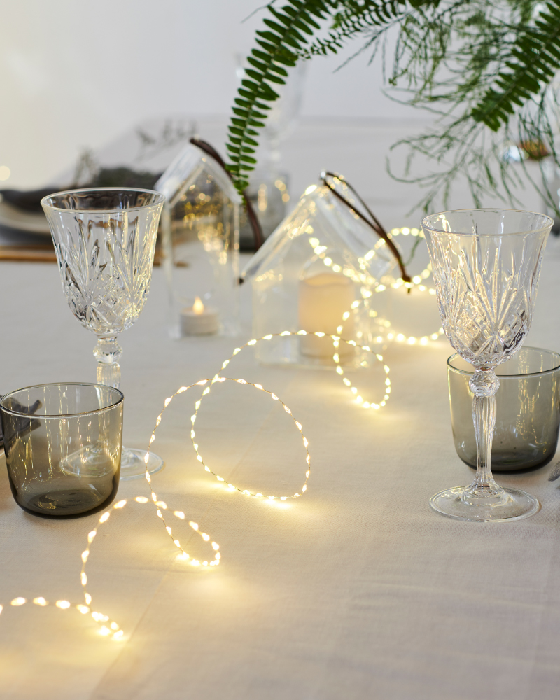 Kiki 300 LED, 4 m, Guld