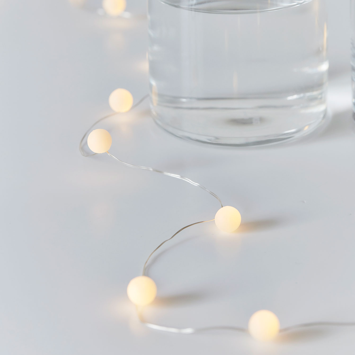 Ally Ball lysdekoration 20 LED, 2 m, Hvid