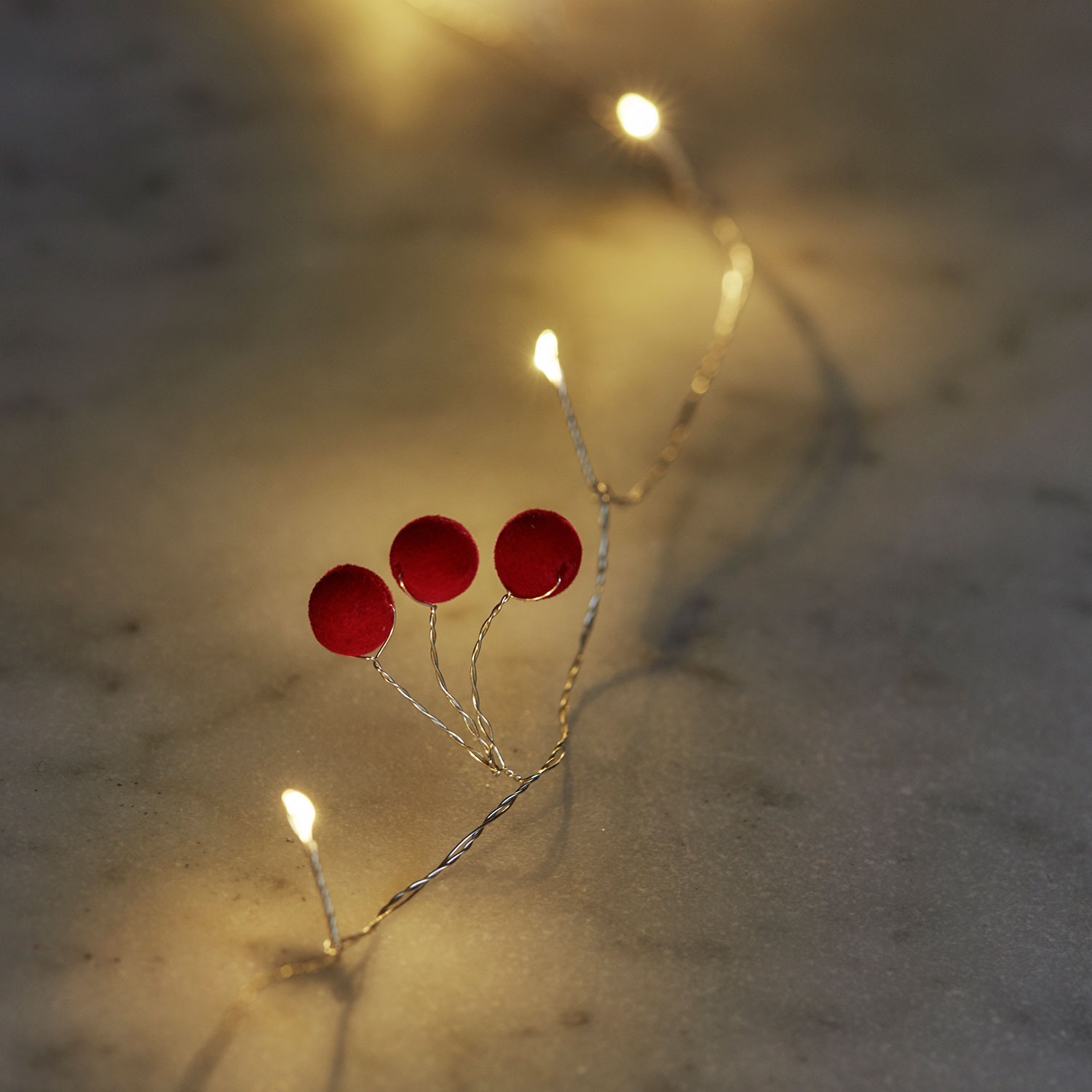 Dolly Lyskæde, 20 LED - 2 m, Rød Dolly Lyskæde, 20 LED - 2 m, Rød