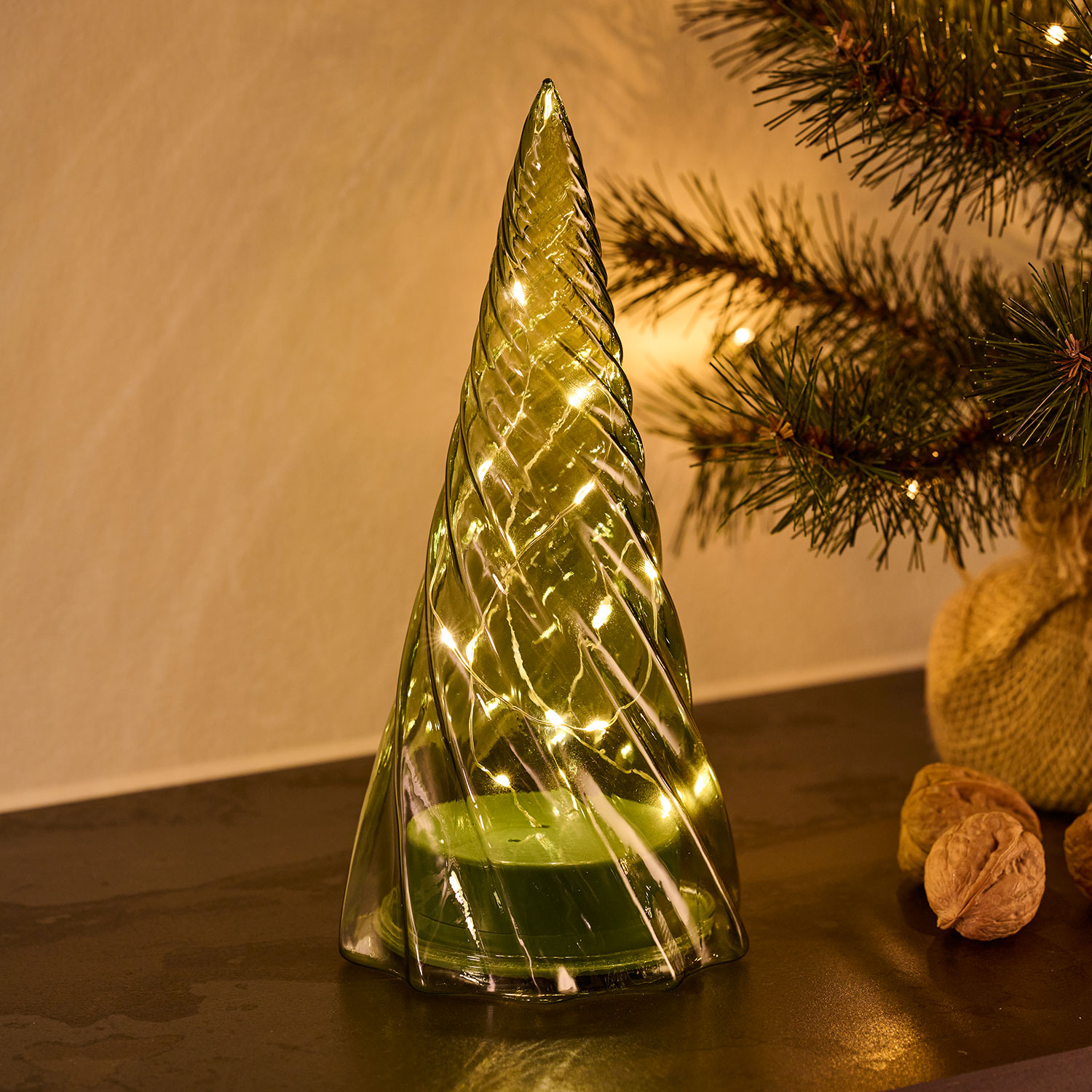 Vilma Træ - 23,5 cm, Grøn