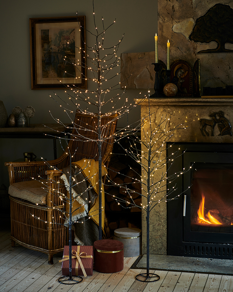 Kira Træ 90 cm - 96 LED