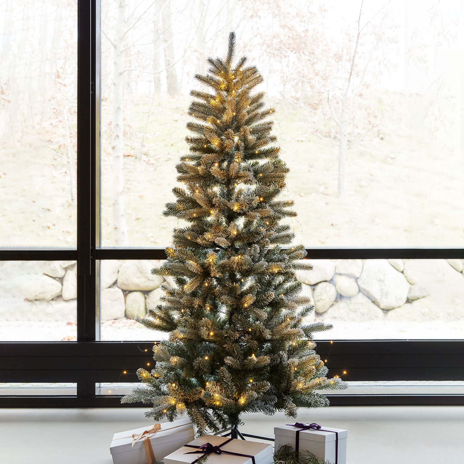 Elias Juletræ 1,5 m, Grøn/Sne - 195 LED