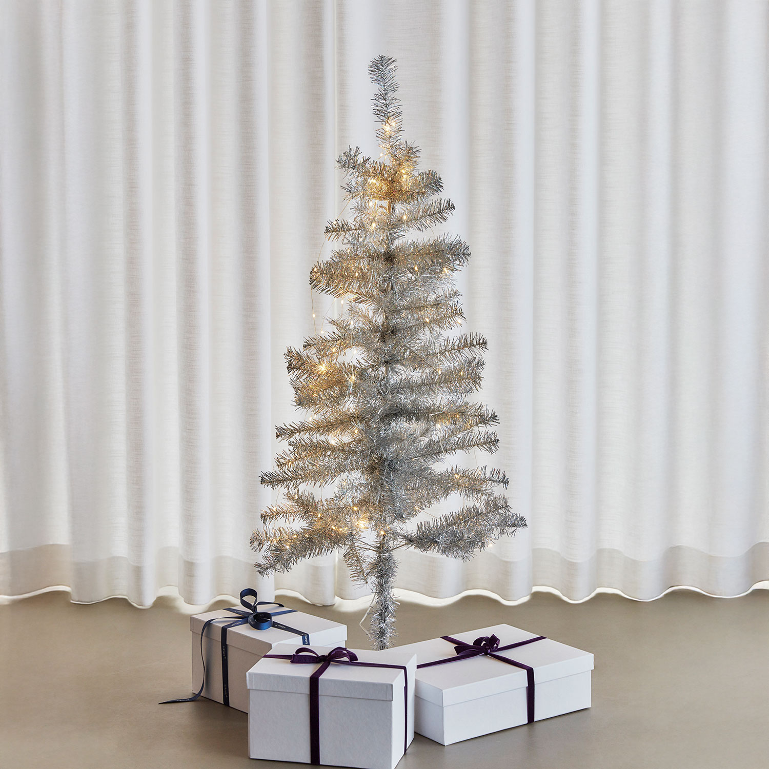 Happy Juletræ 1,2 m, Sølv - 60 LED