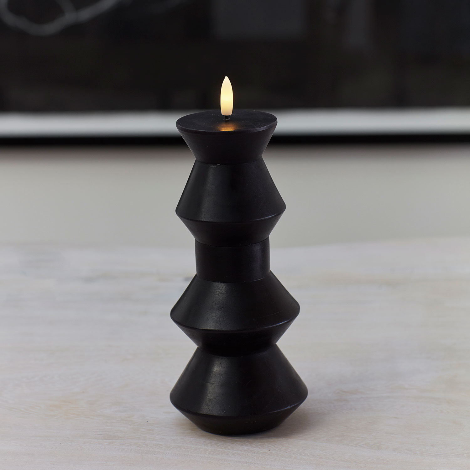 Nordisk Skulptur, Sille Geometri Ø9 x 20,5 cm, Sort