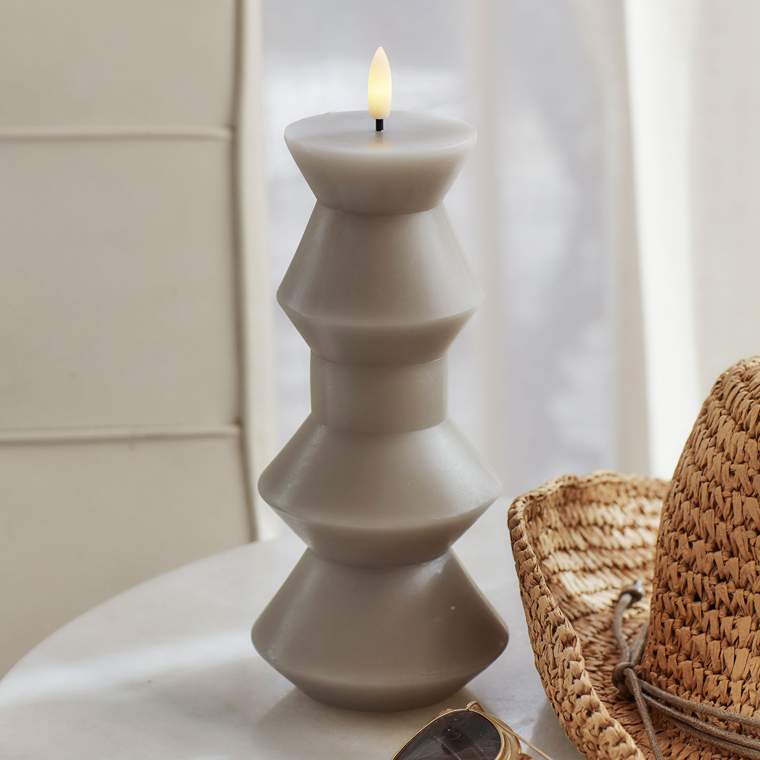 Nordisk Skulptur, Sille Geometri Ø9 x 20,5 cm, Warm Gray