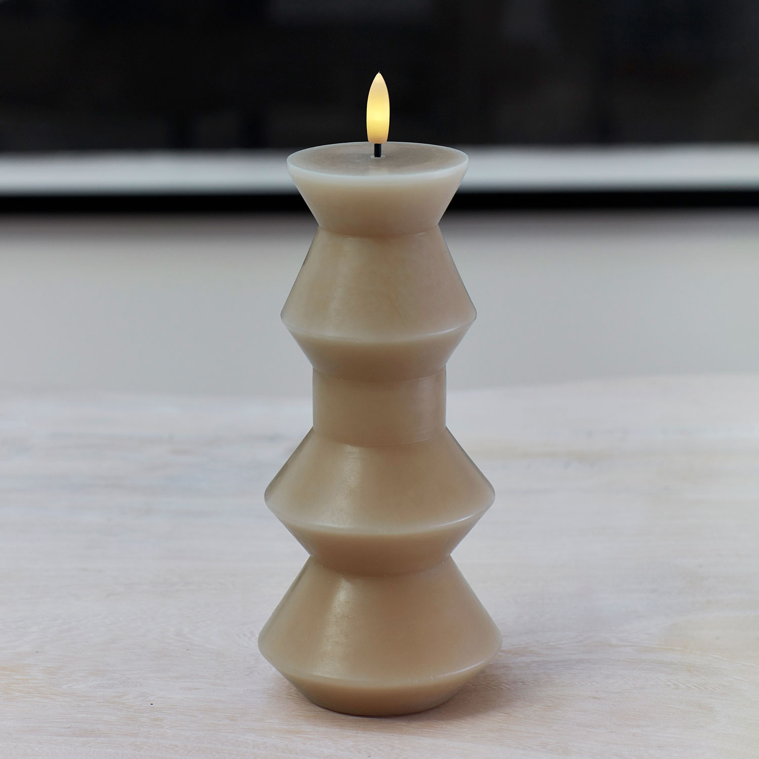 Nordisk Skulptur, Sille Geometri Ø9 x 20,5 cm, Light Caramel